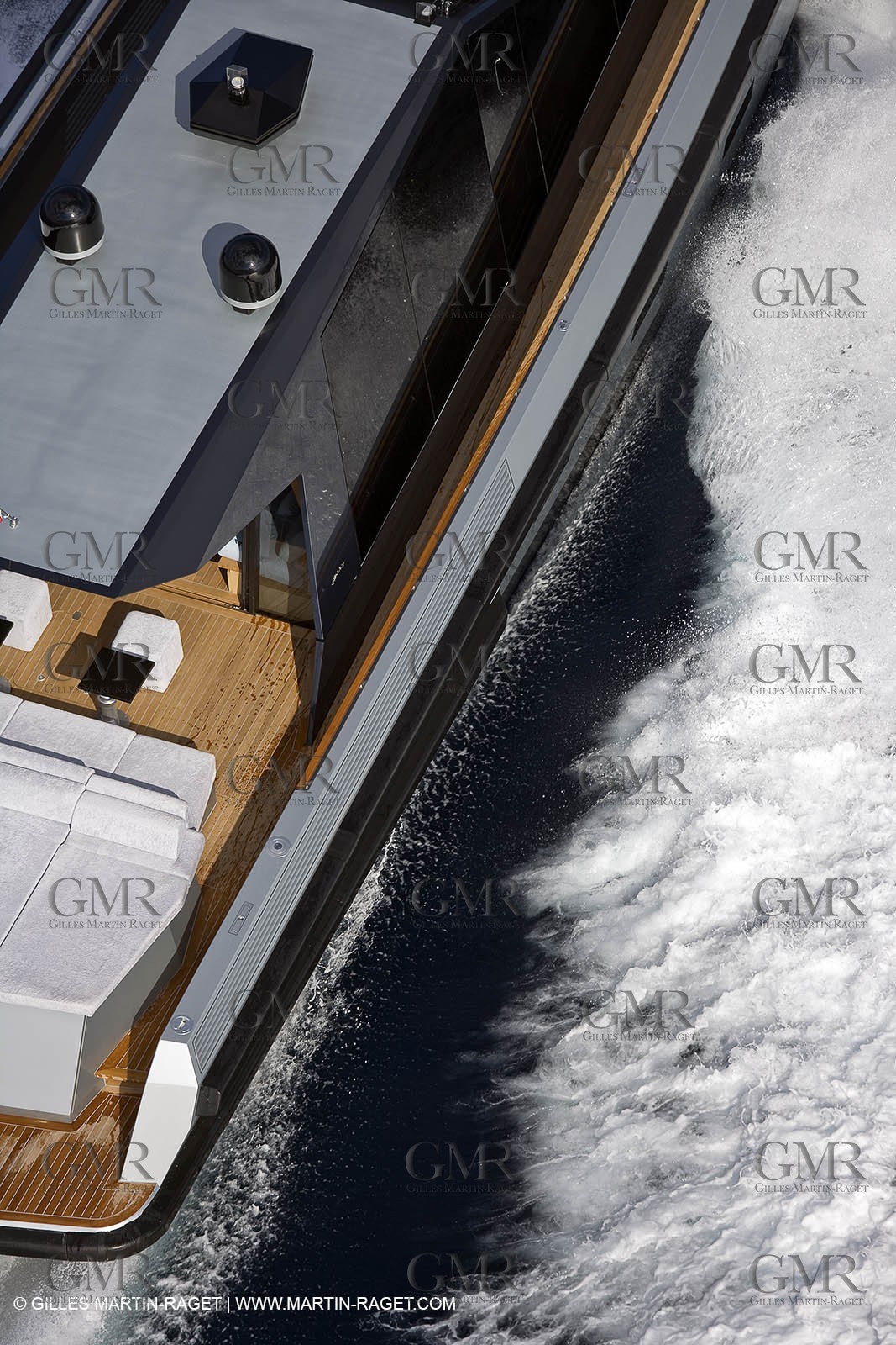 29 09 2007 - St Jean Cap Ferrat - Wally Yachts - Wally Power 70 - Lau Lau