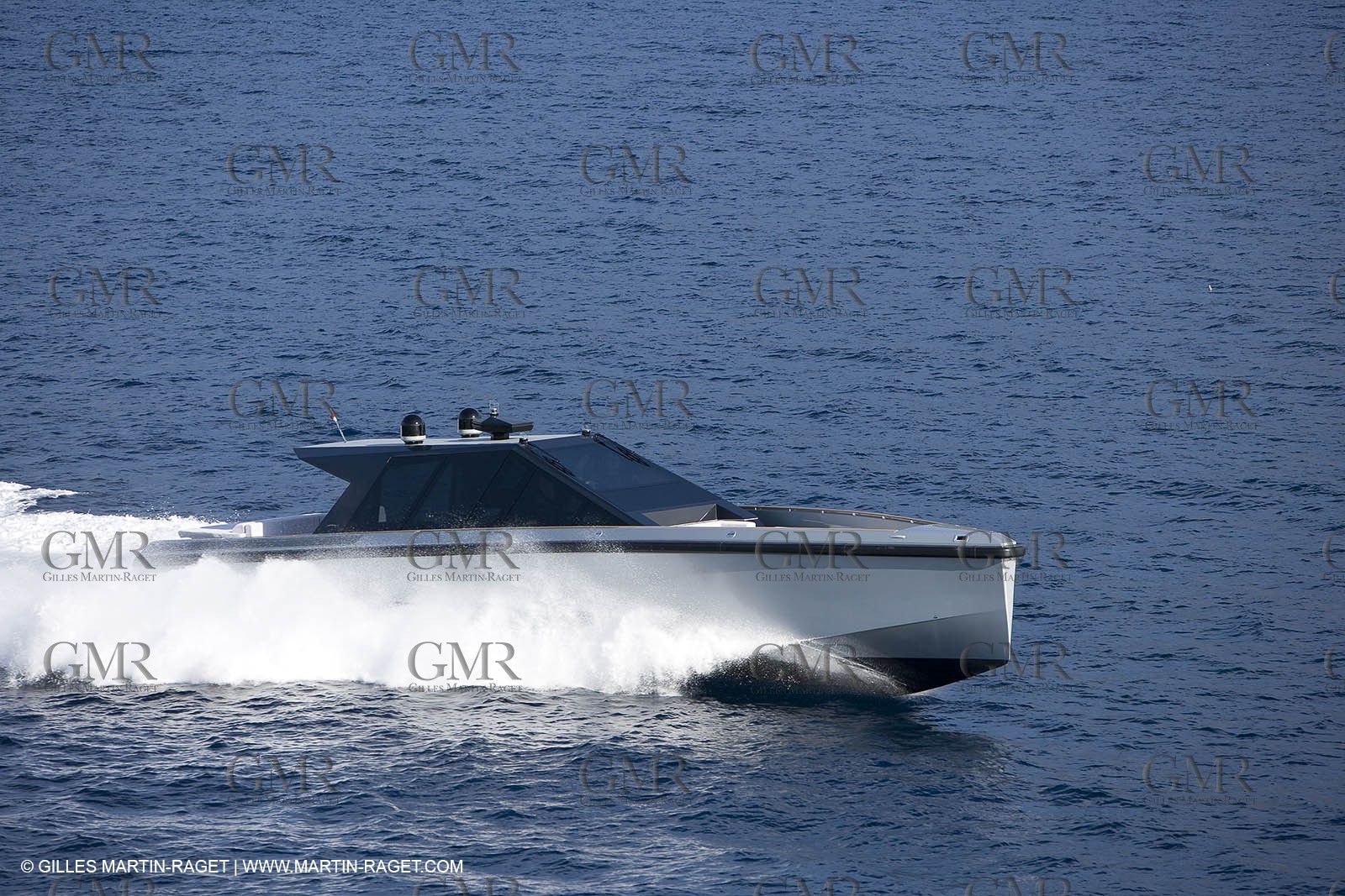 29 09 2007 - St Jean Cap Ferrat - Wally Yachts - Wally Power 70 - Lau Lau