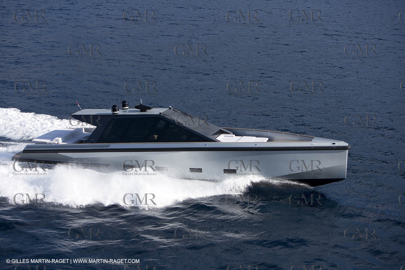 29 09 2007 - St Jean Cap Ferrat - Wally Yachts - Wally Power 70 - Lau Lau