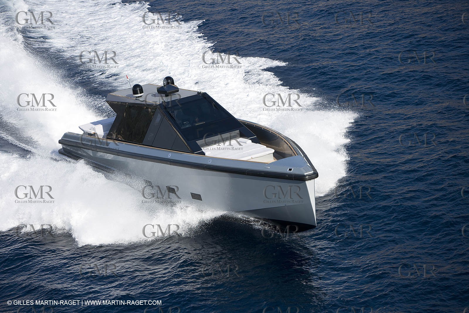 29 09 2007 - St Jean Cap Ferrat - Wally Yachts - Wally Power 70 - Lau Lau