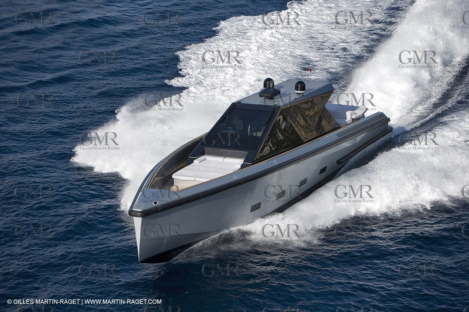 29 09 2007 - St Jean Cap Ferrat - Wally Yachts - Wally Power 70 - Lau Lau