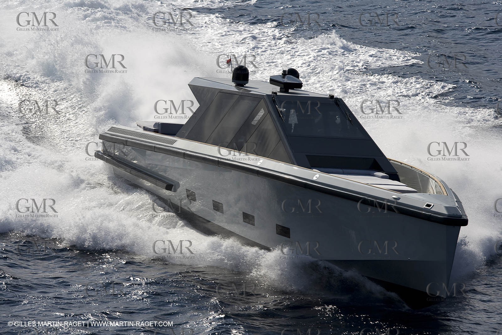29 09 2007 - St Jean Cap Ferrat - Wally Yachts - Wally Power 70 - Lau Lau