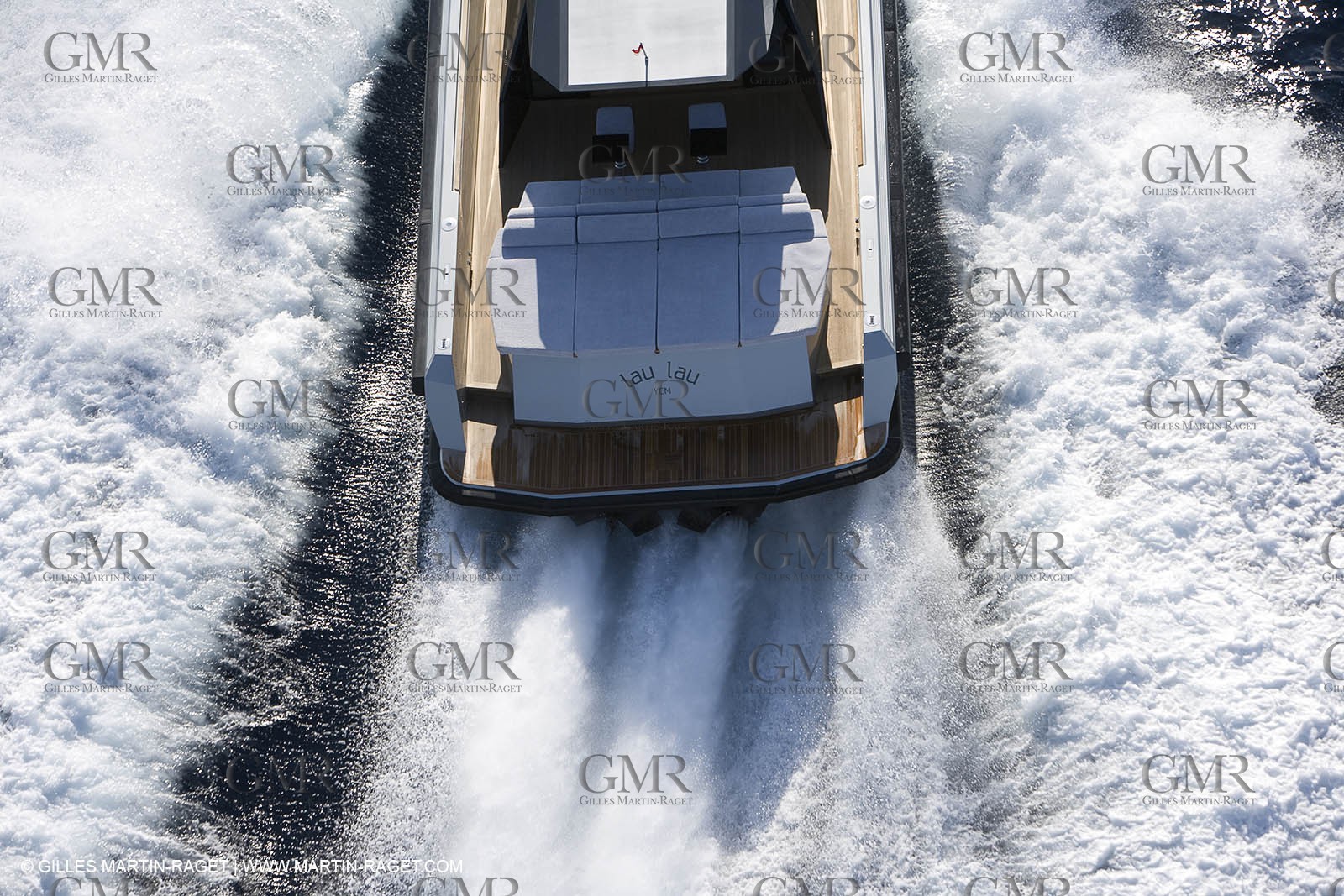 29 09 2007 - St Jean Cap Ferrat - Wally Yachts - Wally Power 70 - Lau Lau