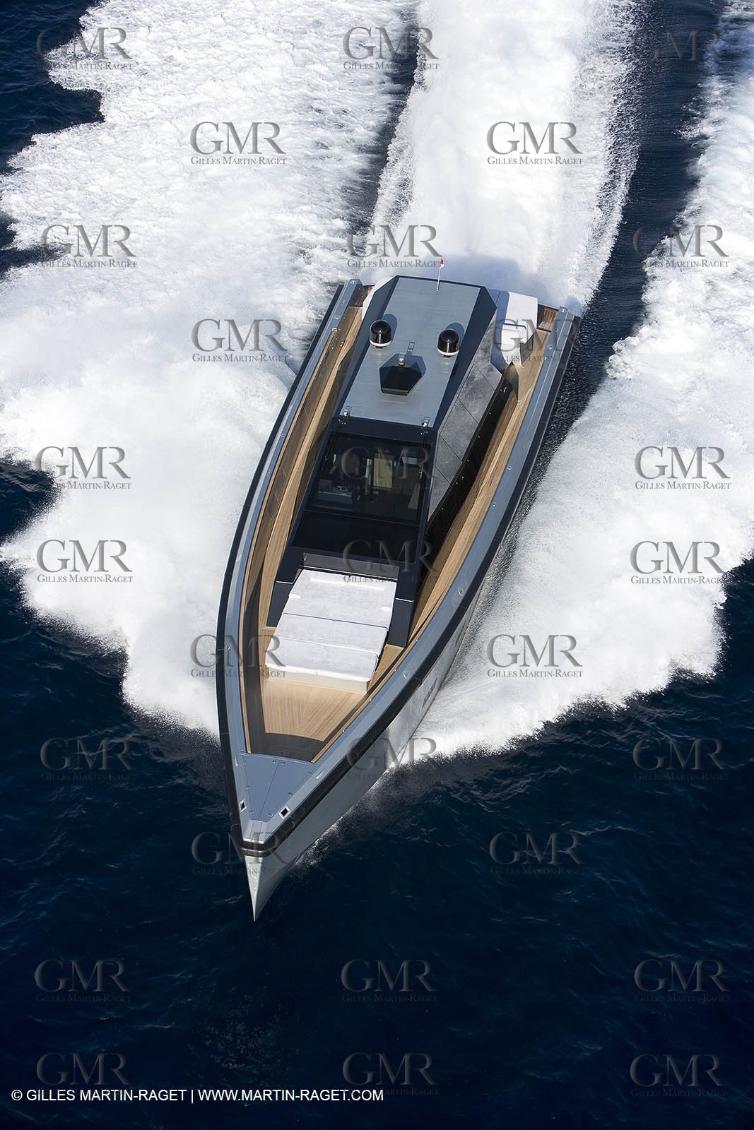 29 09 2007 - St Jean Cap Ferrat - Wally Yachts - Wally Power 70 - Lau Lau