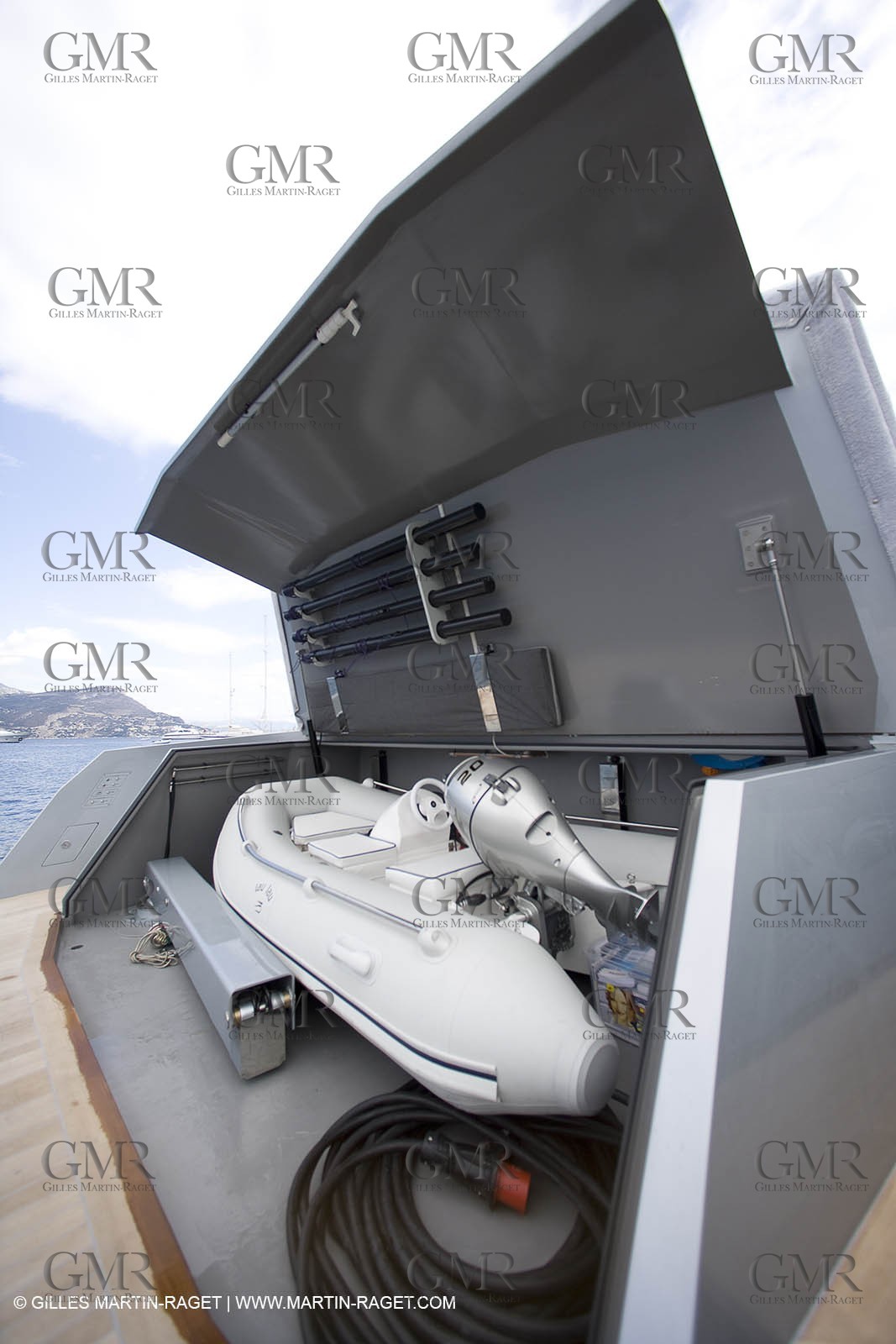 29 09 2007 - St Jean Cap Ferrat - Wally Yachts - Wally Power 70 - Lau Lau