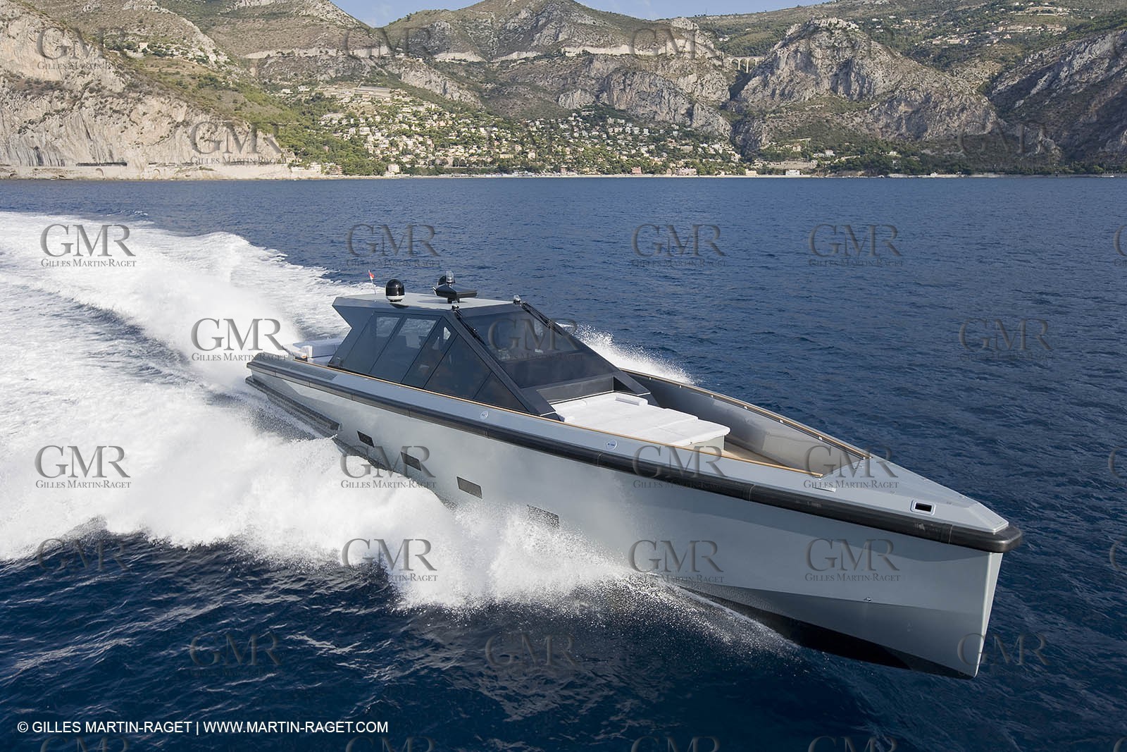 29 09 2007 - St Jean Cap Ferrat - Wally Yachts - Wally Power 70 - Lau Lau