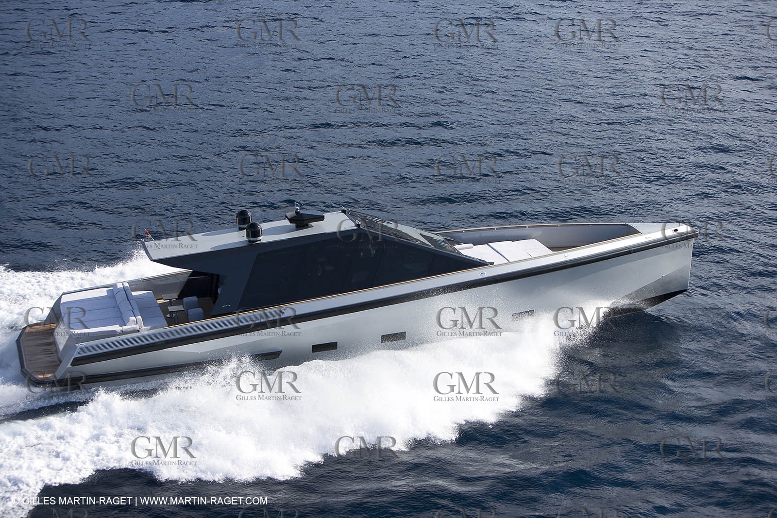 29 09 2007 - St Jean Cap Ferrat - Wally Yachts - Wally Power 70 - Lau Lau