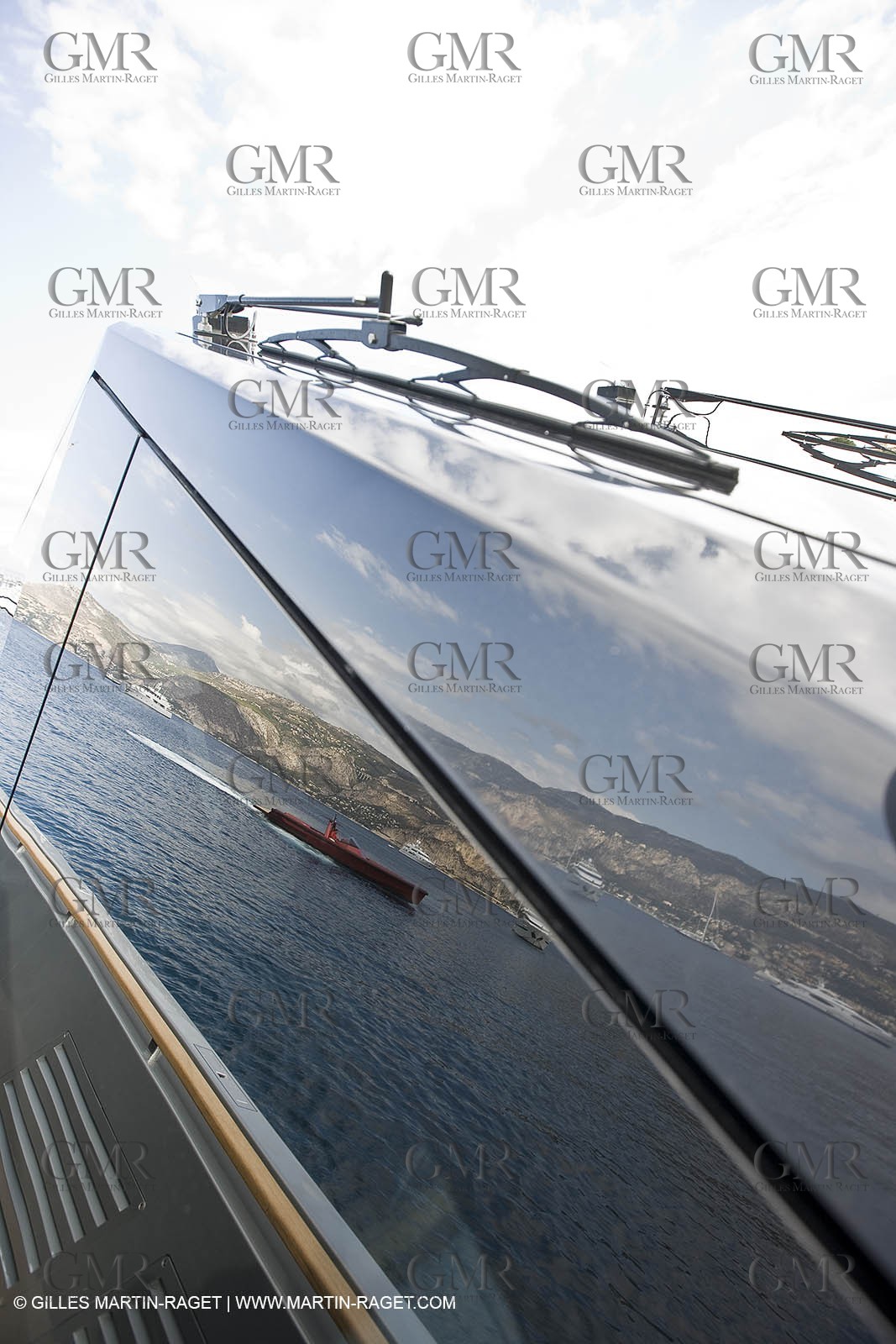 29 09 2007 - St Jean Cap Ferrat - Wally Yachts - Wally Power 70 - Lau Lau