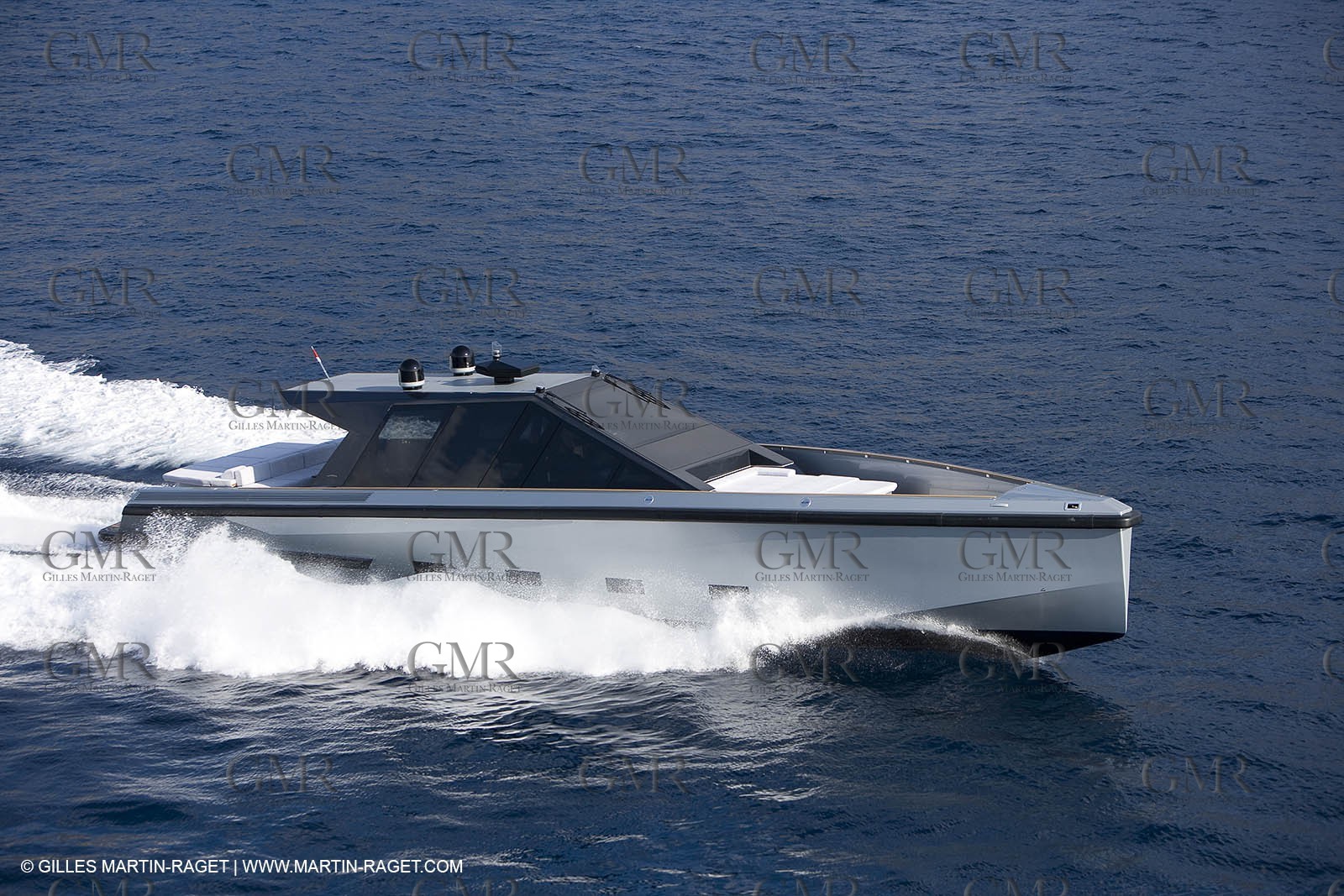 29 09 2007 - St Jean Cap Ferrat - Wally Yachts - Wally Power 70 - Lau Lau