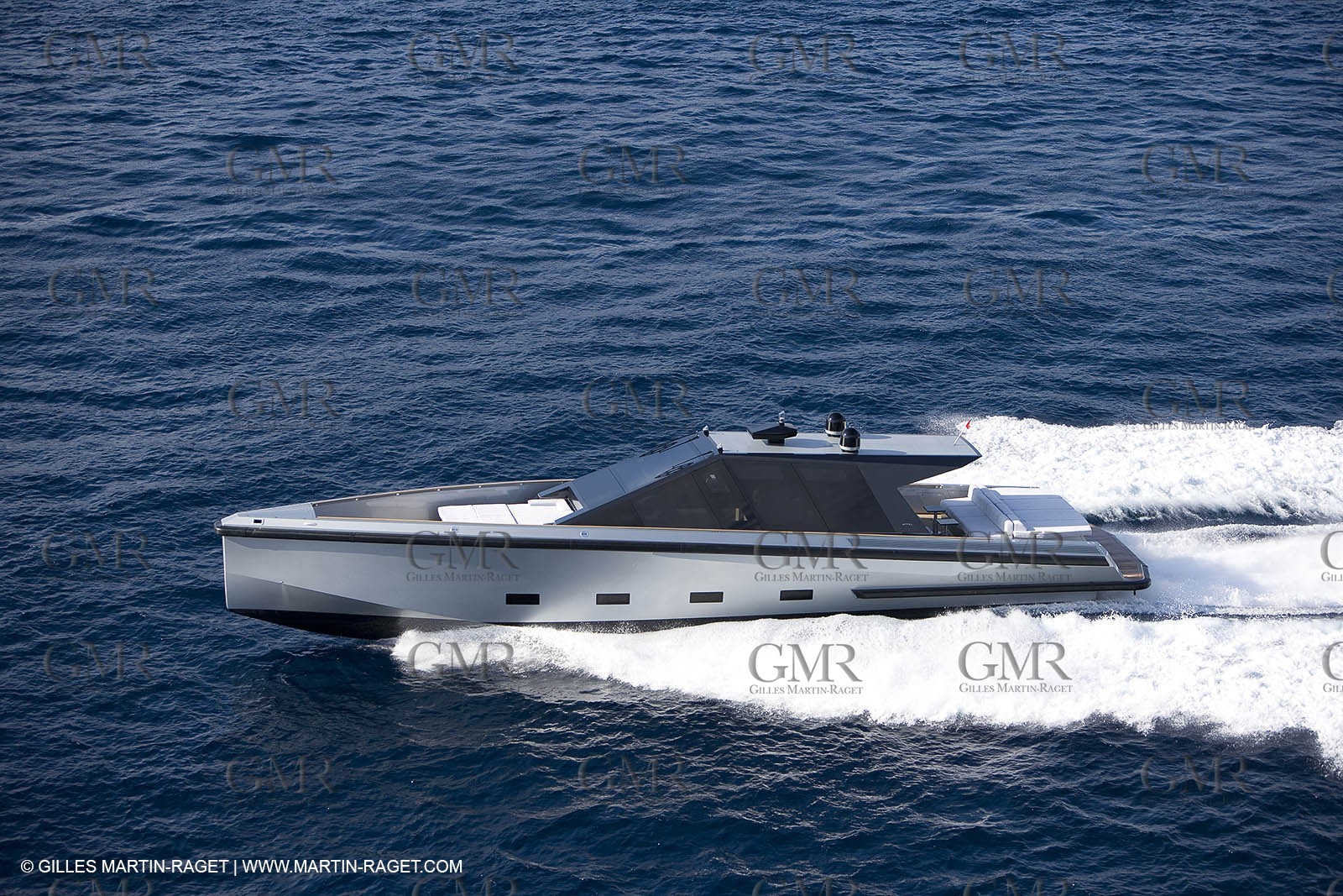 29 09 2007 - St Jean Cap Ferrat - Wally Yachts - Wally Power 70 - Lau Lau