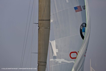 21 11 2010 - Dubai (UAE) - Dubai Louis Vuitton Trophy -  Round 2 - BMW ORACLE Racingg Vs Emirates Team New Zealand