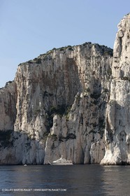 06 05 2009 - Marseille (FRA, 13) - Les Calanques - Au pied des falaises de Castelviel