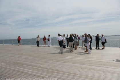 17 05 2007-Valencia (Spain)- 32nd America's Cup - Louis Vuitton Cup - Semi-final - Day 4 - San Francisco event presentation to Syndicate representative onboard Rising Sun