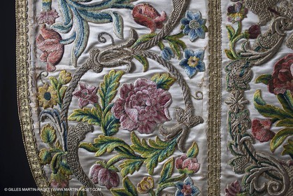 04 02 2013 - Marseille(FRA,13), Notre Dame de la Garde, Vêtements liturgiques