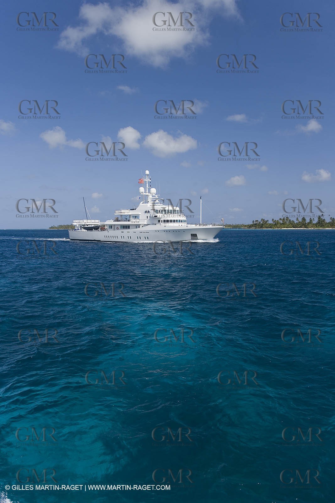 01 02 2008 - San Blas Archipelago (Panama) - Motor Yacht Senses