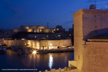 08 03 2012 - Marseille (FRA, 13) - Tour CGA-CGM - Quartier Euroméditerranée