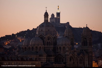 17 02 2012 - Marseille (FRA,13) - Arrivée dans le port de marseille à bord du Piana (Cie La Méridionale)