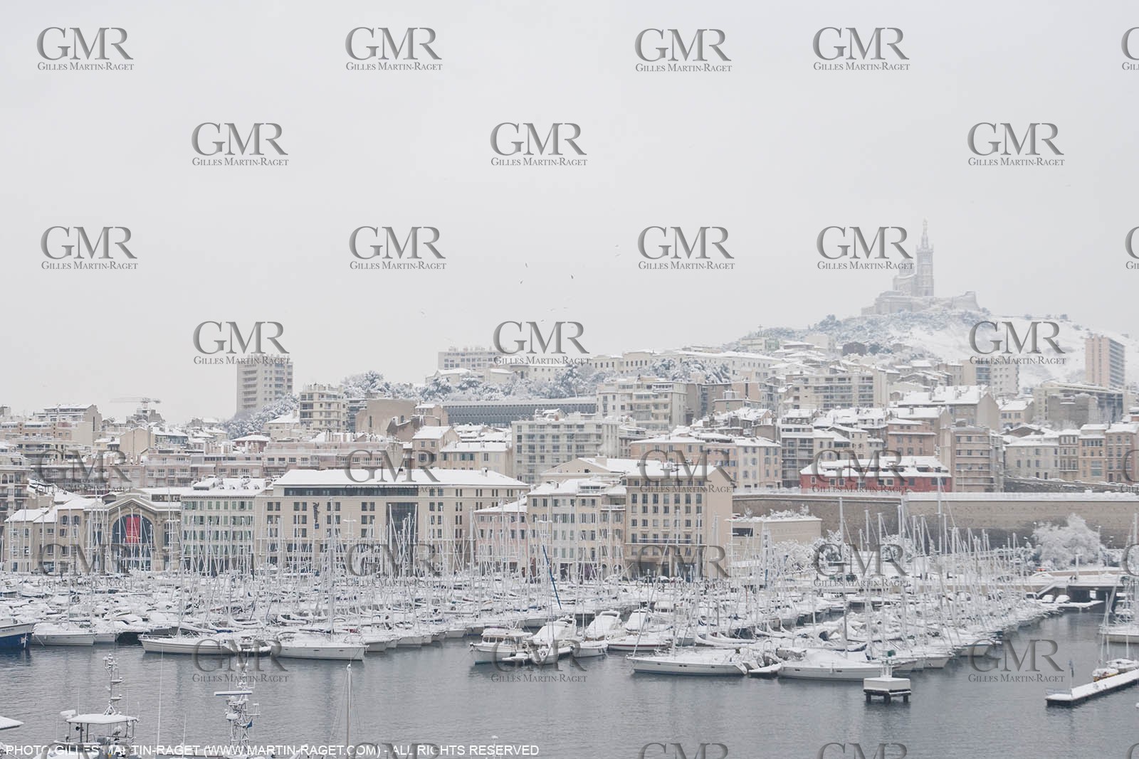 07 01 2009 - Marseille (FRA,13) - Exceptional snow amount on the city