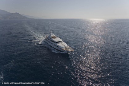 28 07 2007 - St Jean Cap Ferrat - SuperYachts - Motor Yachts - Hampshire