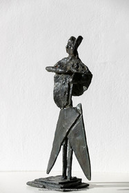 19 02 2020, Marseille, (FRA,13), Oeuvre de Germaine Richier, Homme de la nuit n°2 1954, Bronze patiné foncé, Numéroté HC2, Fondeur L. Thinot, Paris, 27,5 x 11 x 7 cm, Collection particulière