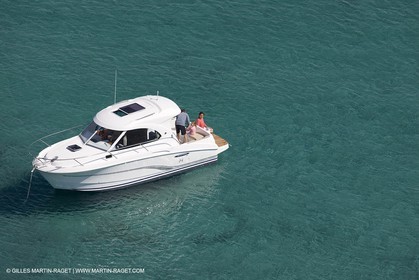 16 04 2008 - Porquerolles (Fra, 83) - Beneteau - Antares 8