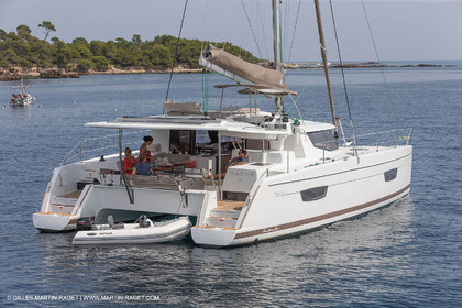 12 09 2016, Cannes (FRA,06), Chantier Fountaine-Pajot, Helia 44