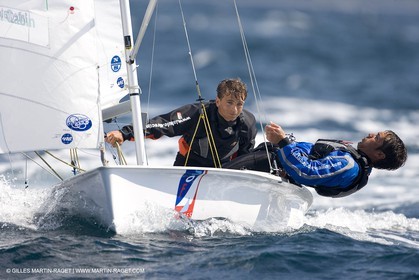 27 04 2007 - Semaine Olympique Française 2007 - Hyères - Jour 6 - Medal Race - Team France - 470 Homme - Leboucher-Garos