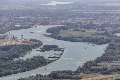 Le Rhône à Arles