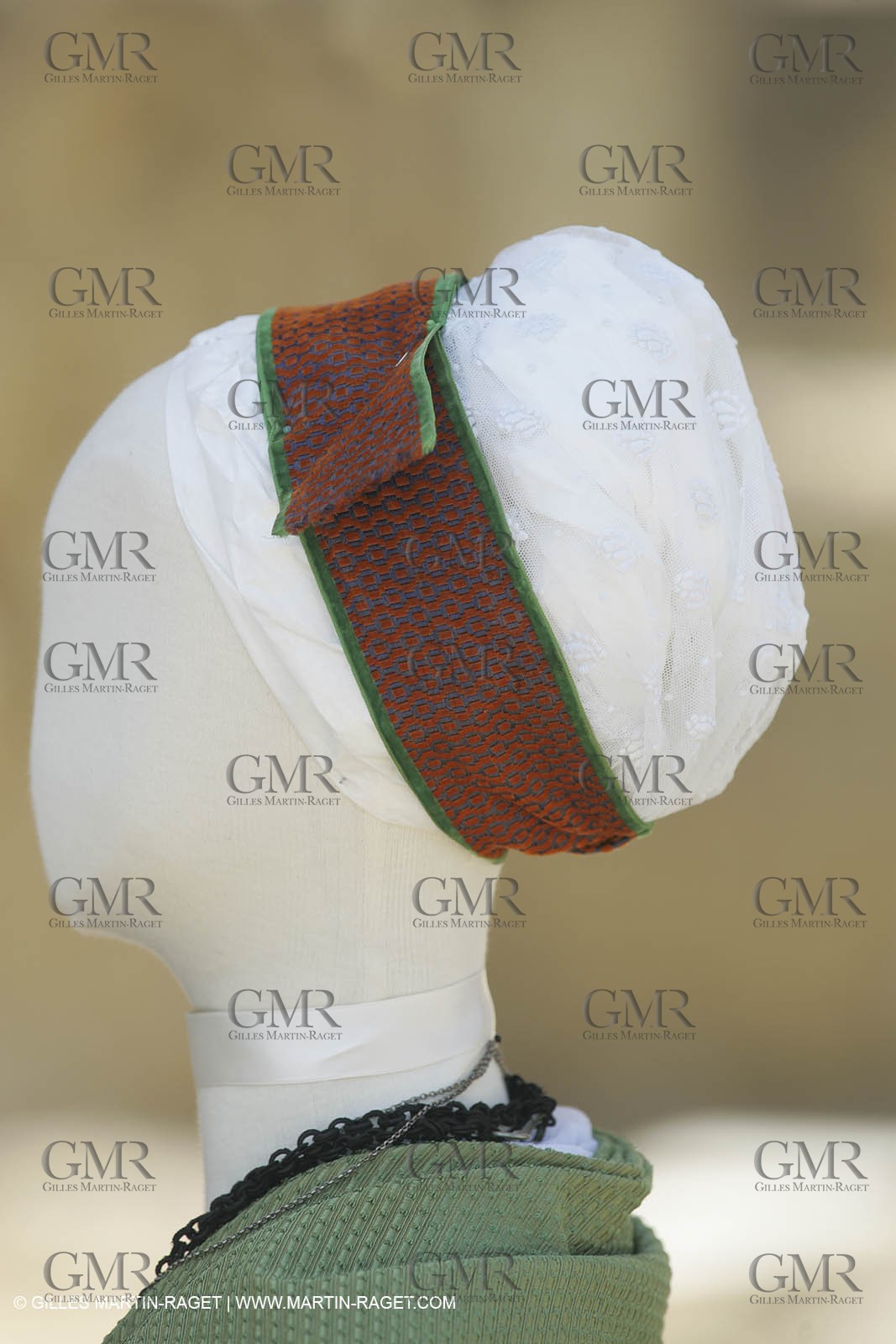 May 2004 - La Tour d'Aigues (FRA, 84) - Old costumes for women of the South exhibition