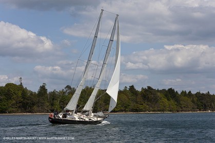 19 05 2010- Benodet- (FRA,56)  -  Pen Duick III dans l'Odet
