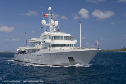 01 02 2008 - San Blas Archipelago (Panama) - Motor Yacht Senses