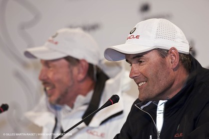 12 02 2010 - Valencia (ESP) - 33rd America's Cup - BMW ORACLE Racing - Day 5 - Race 1 - Press Conference - Larry Ellison - Russel Coutts