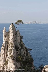 20 03 2009 - Marseille (FRA, 13) - Les Calanques - Pic de l'Eissadon et falaises du Devenson