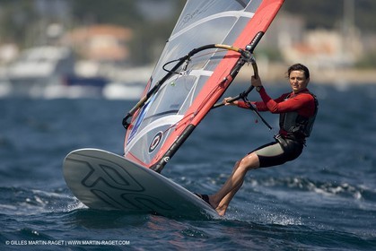 27 04 2007 - 2007 Semaine Olympique Française - Hyères (South of France) - Day 6 - Medal Race - Team France - RS:X : Faustine Merret