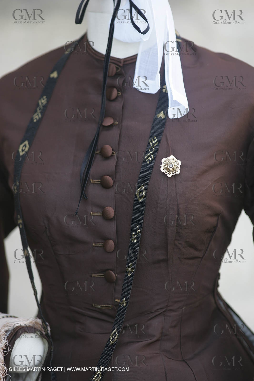 May 2004 - La Tour d'Aigues (FRA, 84) - Old costumes for women of the South exhibition