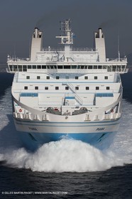 14 01 2012 - Marseille (FRA,13) - Compagnie La Méridionale - le Piana devant Marseille et les Calanques