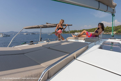 12 09 2016, Cannes (FRA,06), Chantier Fountaine-Pajot, Helia 44