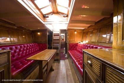 27 09 2006 - Cannes (Fr) - Régates Royales 2006 - Nan