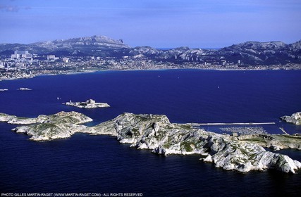 Ile du Frioul, chateau d'If et rade sud de Marseille