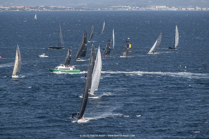 28 09 2022? Saint-Tropez,(FRA,83), Les Voiles de Saint-Tropez 2022 Régate N° 2 poup les modernes, navigation libre pour les grandes goélettes