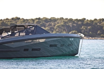 11 11 2009 - Saint Jean Cap Ferrat (FRA,06) Wally Yachts - Wallypower 55