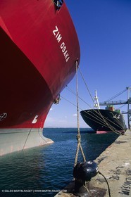 Monde maritime, opérations porturaires, ports, manoeuvres, marine world, harbour operations, maritime shipping,