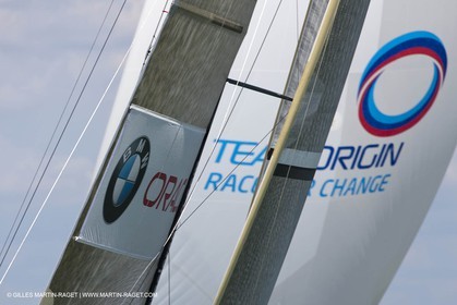 02 08 2010 - Cowes (UK, IOW) - The 1851 Cup -  BMW ORACLE Racing - Training Day.