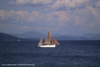 Sailing, Classic yachts (for yacht names check keywords)