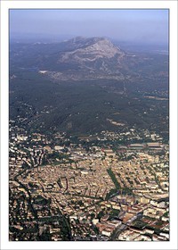 Produit : Tirage photo réalisé par nos soins sur imprimante jet d'encre professionnelle Epson à partir de 8 encres ultrachrome inaltérables (label Digigraphie).Formats au choix : . 30x40 cm. 50x70 cm. 80x120 cm.Choix des papiers :. Papier standard brillant 250 gr., filet noir, marge blanche, tirage non signé. Papier haut de gamme satiné 290 gr. filet noir, marge blanche, tirage vérifié et signé par l'auteur.. Autres supports (canvas, acrylique, dibond) sur demandeConditionnement : tube cylindrique renforcé.Options pour l'expédition : . colissimo + dépôt boîte aux lettres (France uniquement). Colissimo avec signature à réception. Transporteur express (2 jours ouvrés) avec signature à réceptionCliquez sur caddie pour sélectionner votre formule et démarrer la procédure de commande en ligne