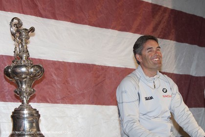 15 02 2010 - Valencia (ESP) - 34th America's Cup - Day 1 - Press conference - Russell Coutts