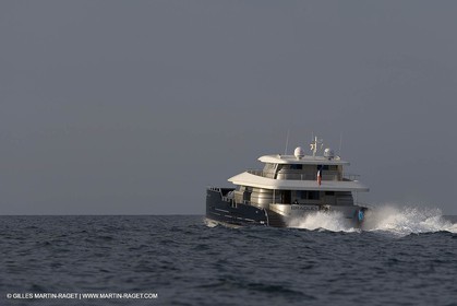 11 06 2007 - Valencia (Spain) - Bradley, super yacht catamaran dessiné par Gilles Vaton et construit par H2X à la Ciotat (France)