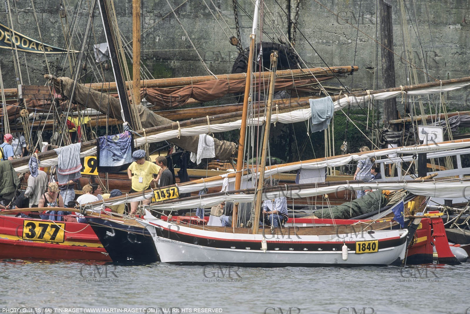 Sailing, shore and dock ambiances, Brest Old rigs gathering