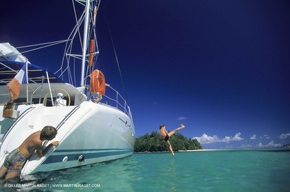 Multicoque au mouillage