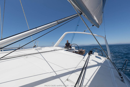 04 07 3017; Les EMbiez (FRA; 83) - Chantier Beneteau; Oceanis 41.1